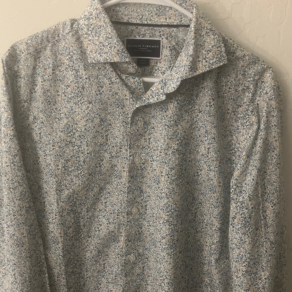 Charles Tyrwhitt Men's Casual Button Down Shirt - Blue and White Floral